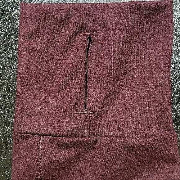 Yogalicious Lux Long Sleeve Full Zip Maroon Hooded Pockets Sweatshirt - Size M - Picture 7 of 7